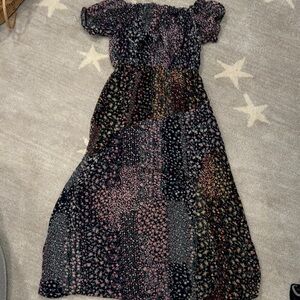 Lulu’s floral off-shoulder dress size small